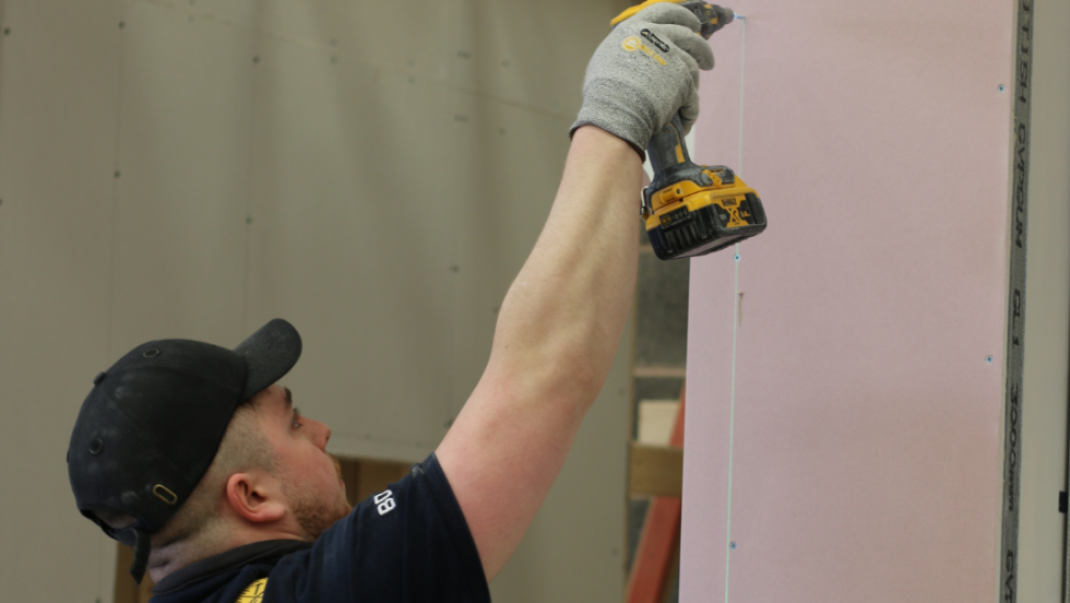 Fixer Boarder new starters available for work placement NOW FIS